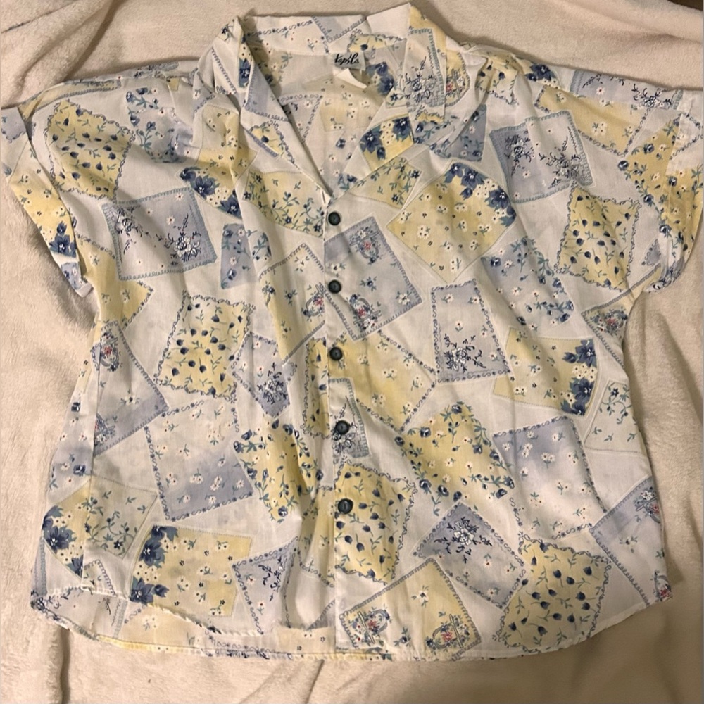 Tap&Co. - Button Down Patchwork Style Shirts - Size: 22 - Gently Worn